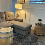 Chic Romantic3Bed Patio Wifi Quiet Retreat Parking