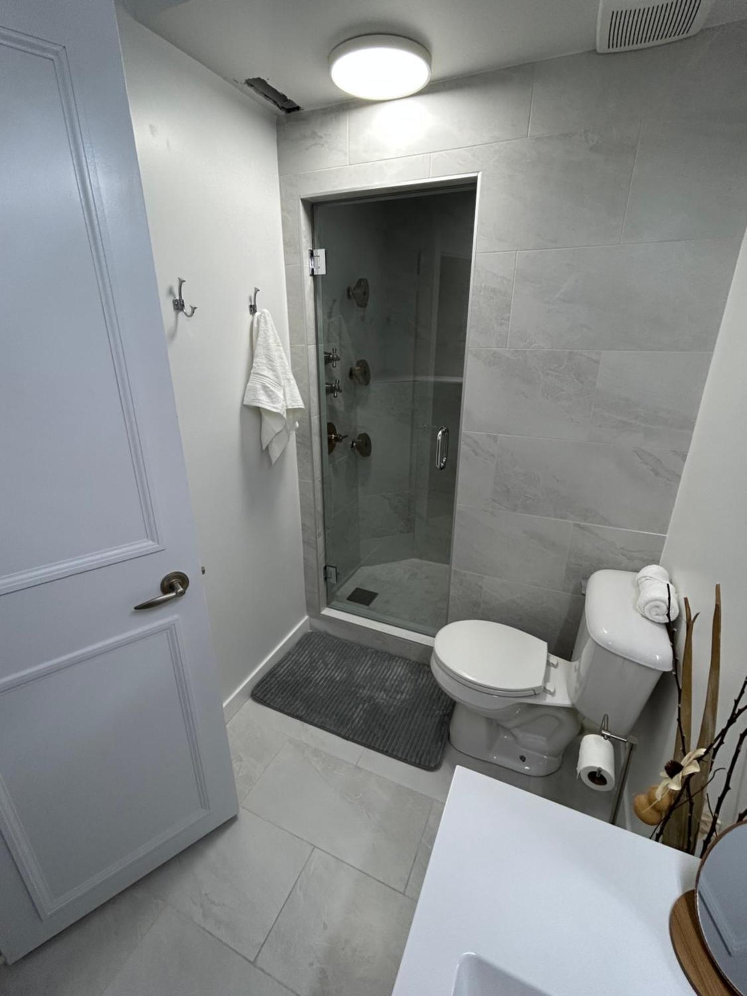 Holiday home Chic Romantic3bed Patio Wifi Quiet Retreat Parking