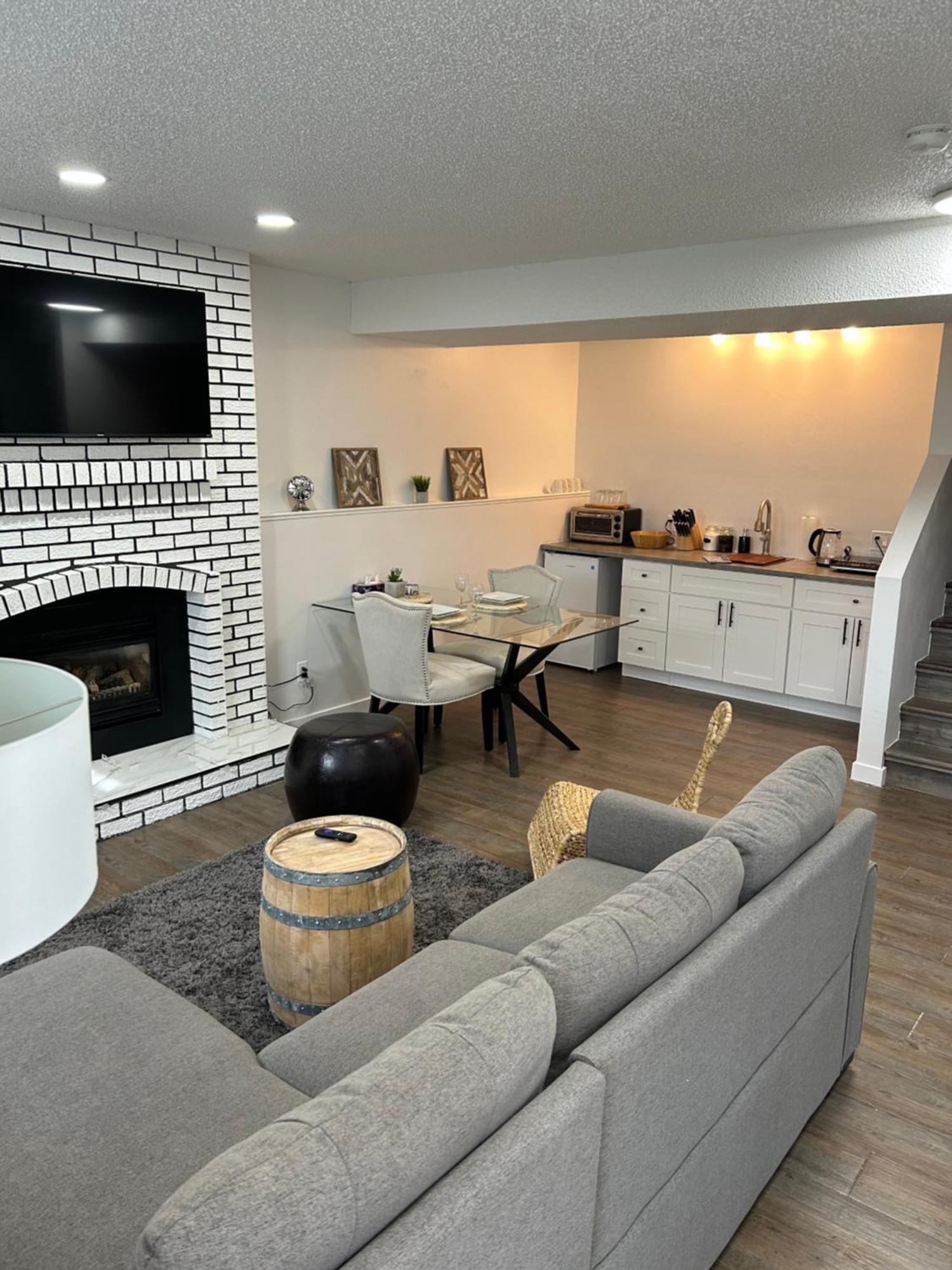 Holiday home Chic Romantic3bed Patio Wifi Quiet Retreat Parking *